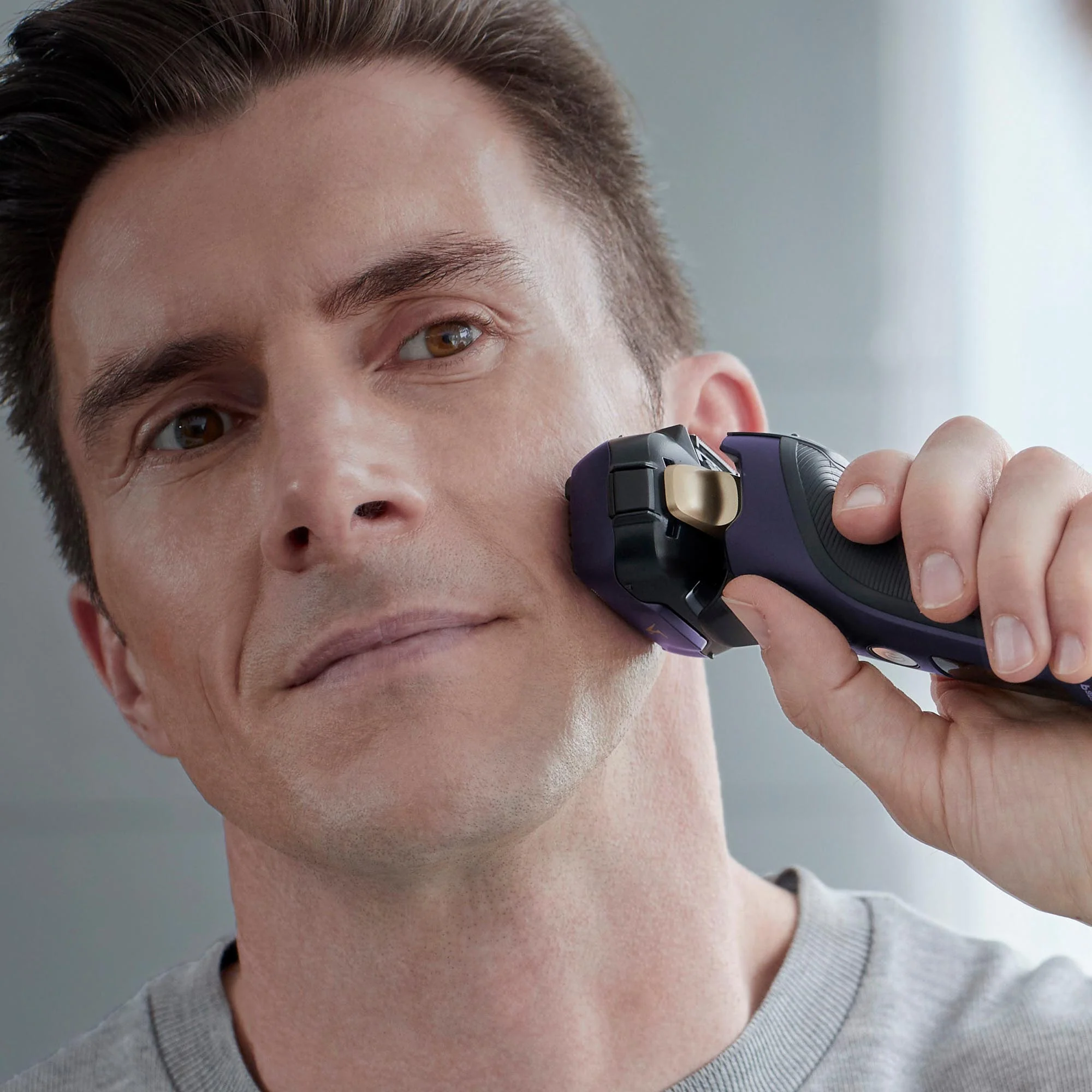 ARC5 Advanced 5-Blade Men's Electric Shaver - Image 14