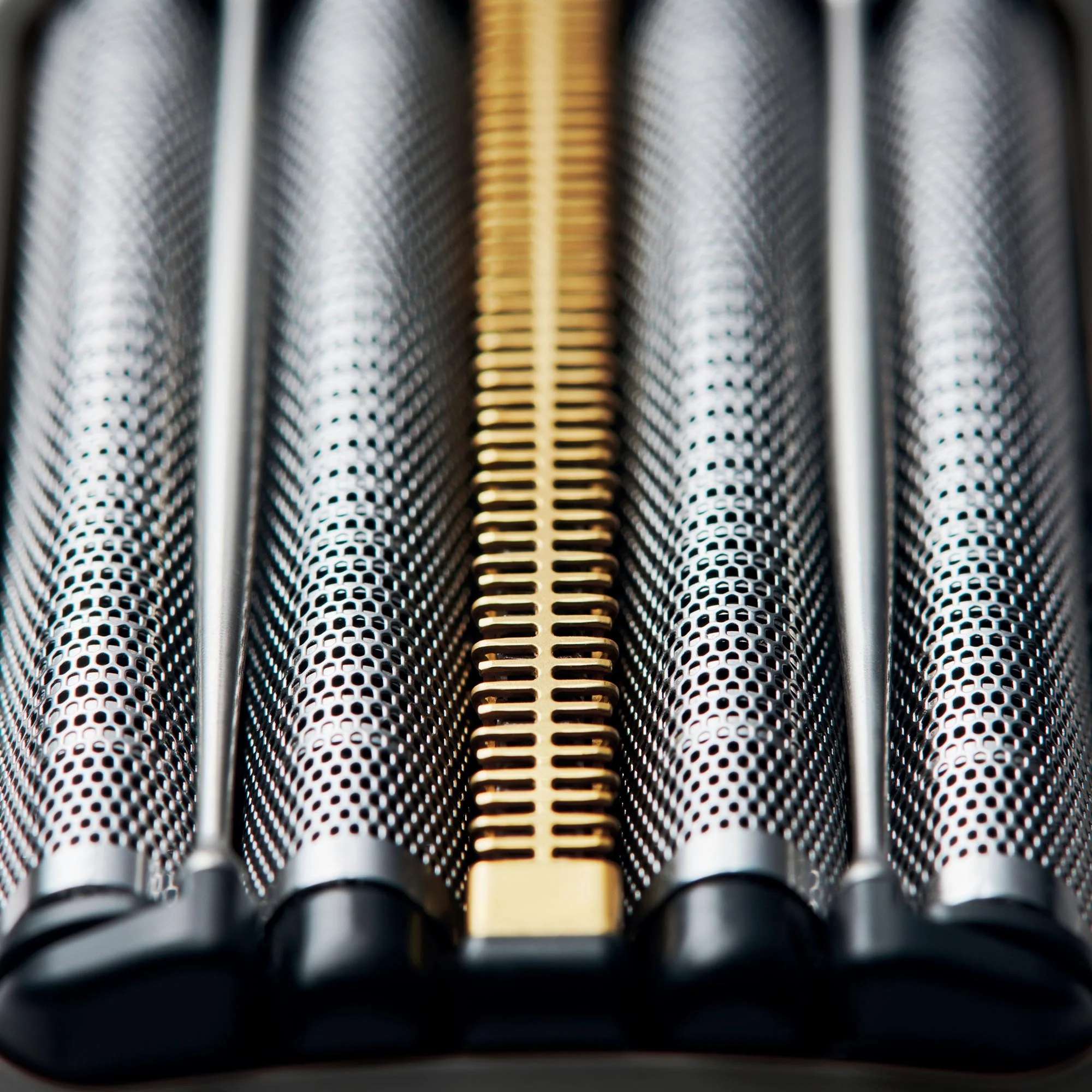 ARC5 PALM-Sized 5-Blade Electric Luxury Razor - Image 21