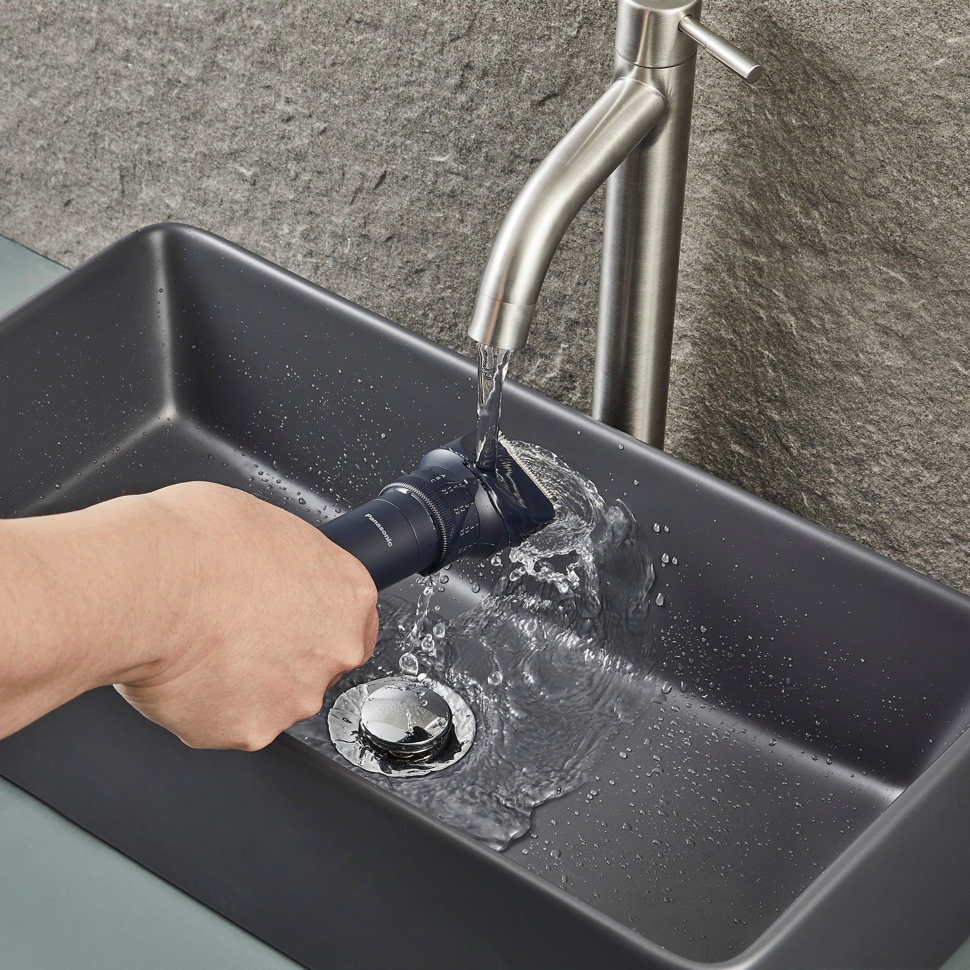 MultiShape Beard, Hair & Body Trimmer Head with 4 combs - Image 6