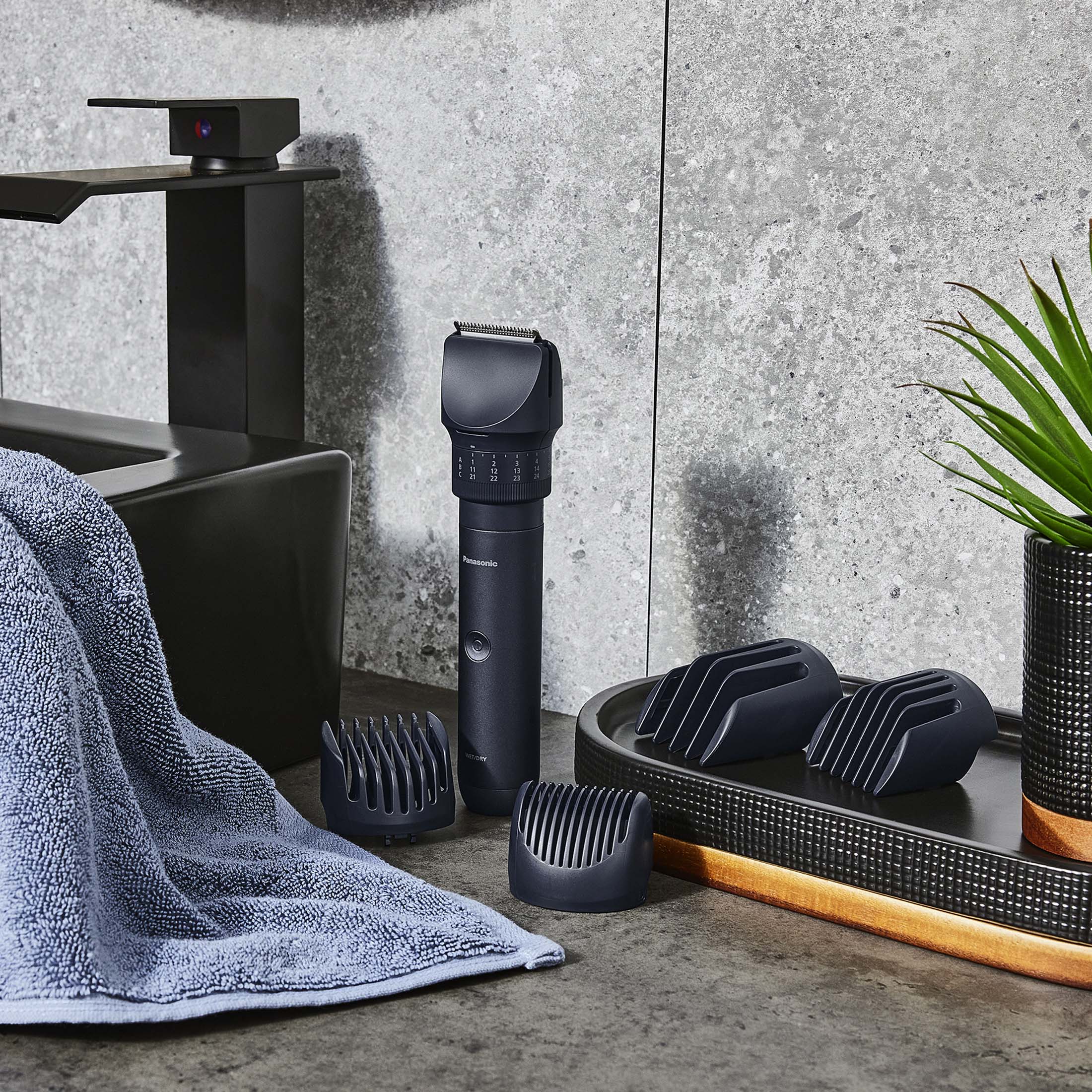 MultiShape Beard, Hair & Body Trimmer Starter Kit with 4 Combs (1-30mm) - Image 6